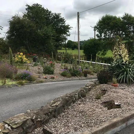 Bed & Breakfast Teach Na Coille *